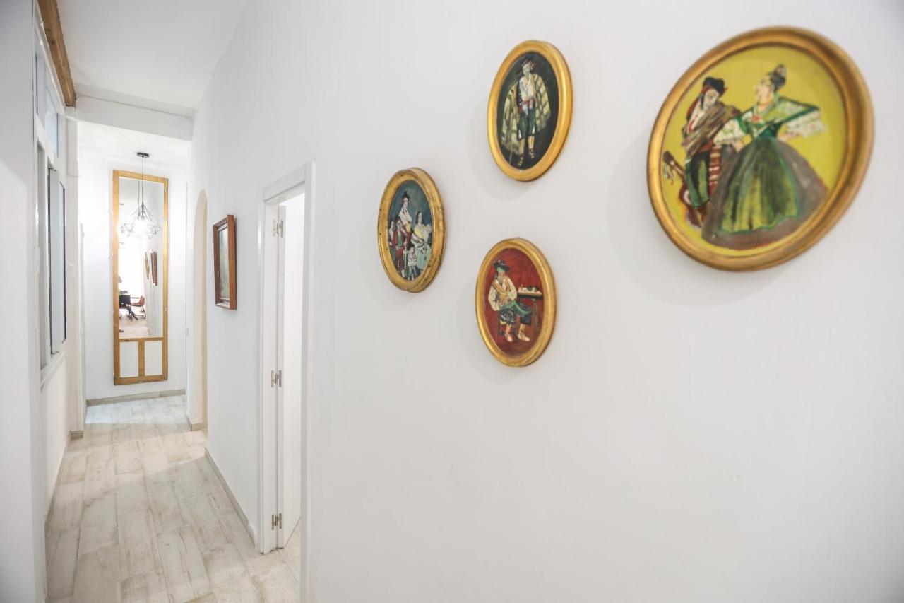 Apartamentos Catedral Малага Екстер'єр фото