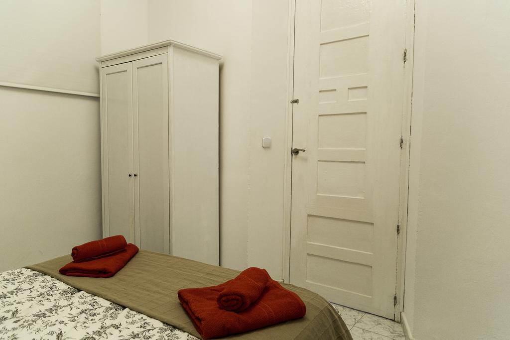 Apartamentos Catedral Малага Номер фото