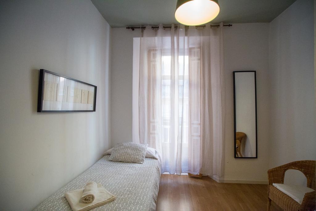 Apartamentos Catedral Малага Екстер'єр фото