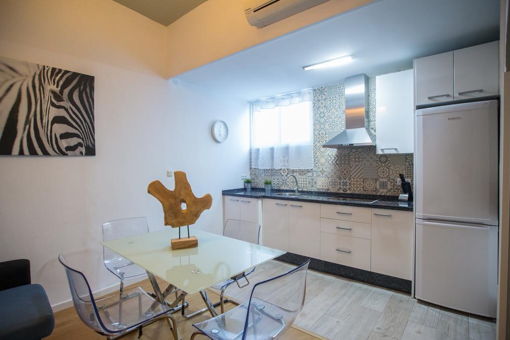 Apartamentos Catedral Малага Екстер'єр фото