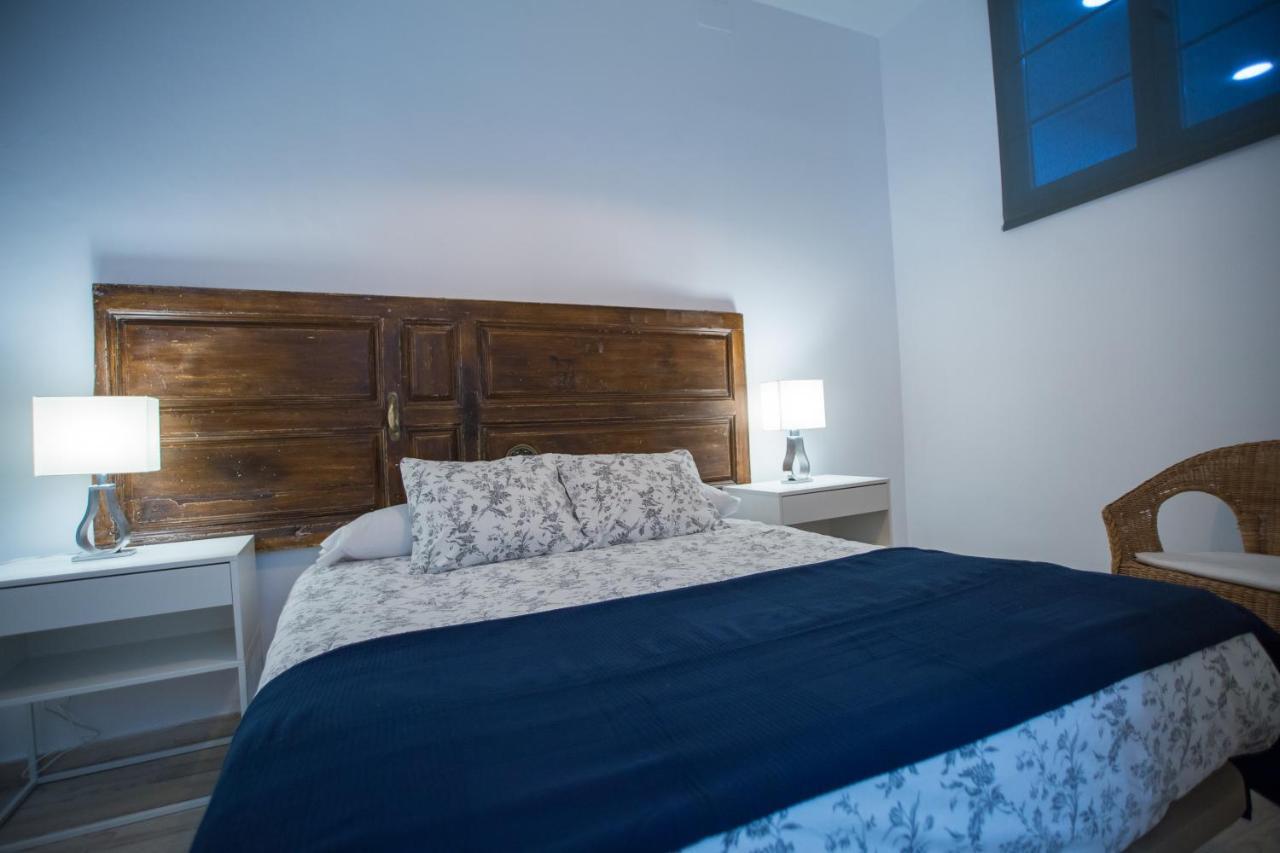 Apartamentos Catedral Малага Екстер'єр фото