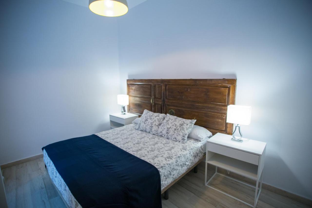 Apartamentos Catedral Малага Екстер'єр фото