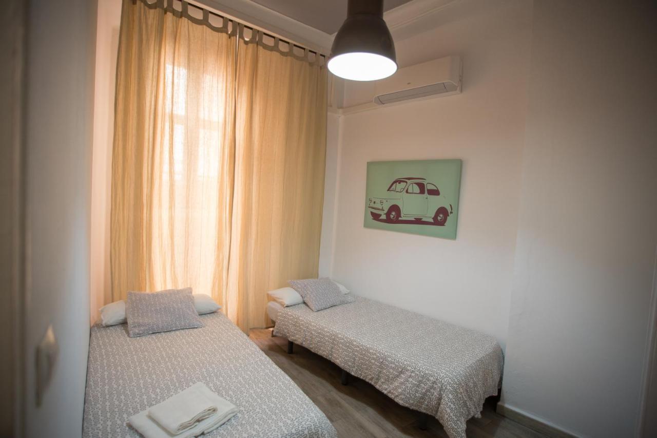 Apartamentos Catedral Малага Екстер'єр фото