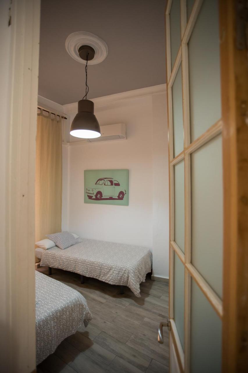 Apartamentos Catedral Малага Екстер'єр фото