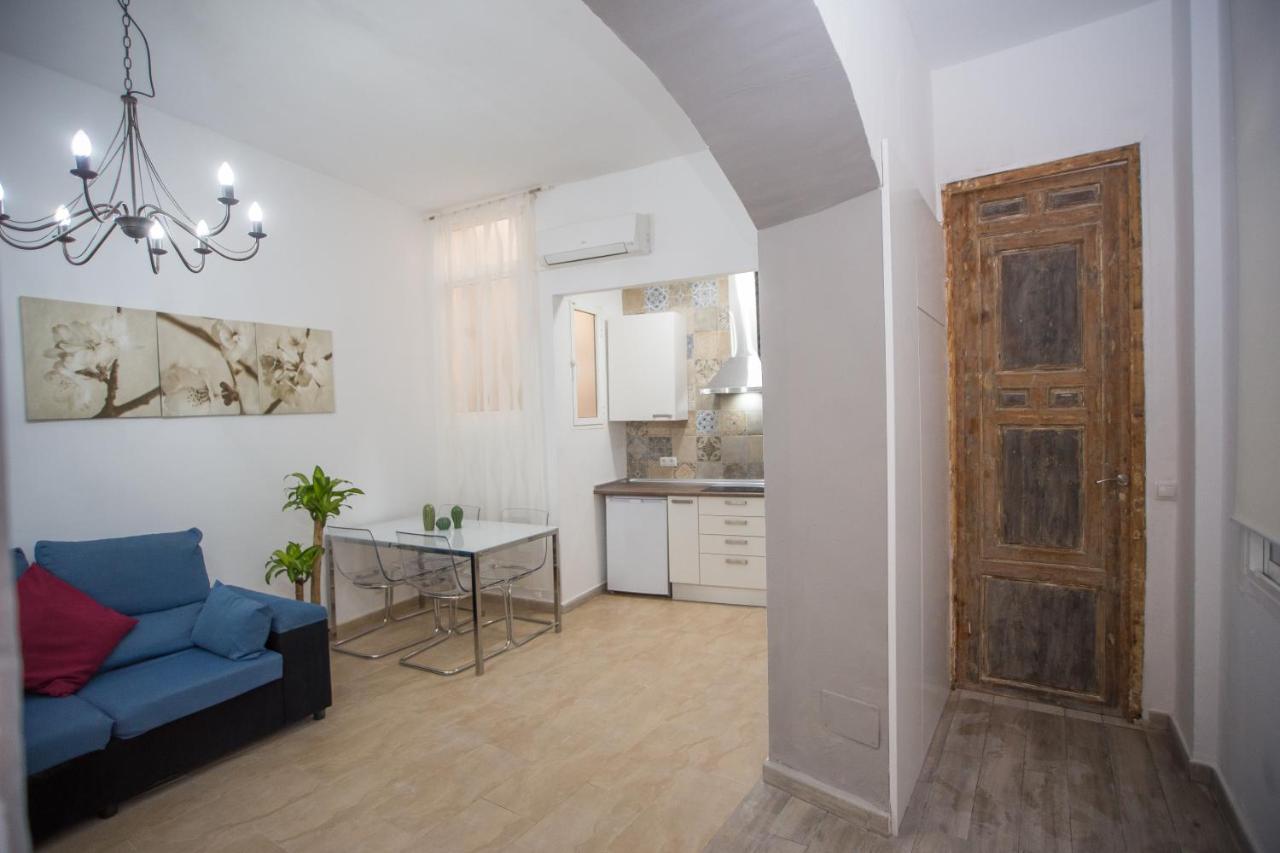 Apartamentos Catedral Малага Екстер'єр фото