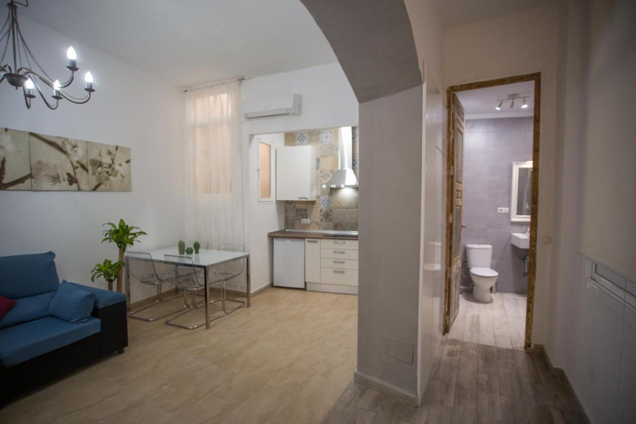 Apartamentos Catedral Малага Екстер'єр фото