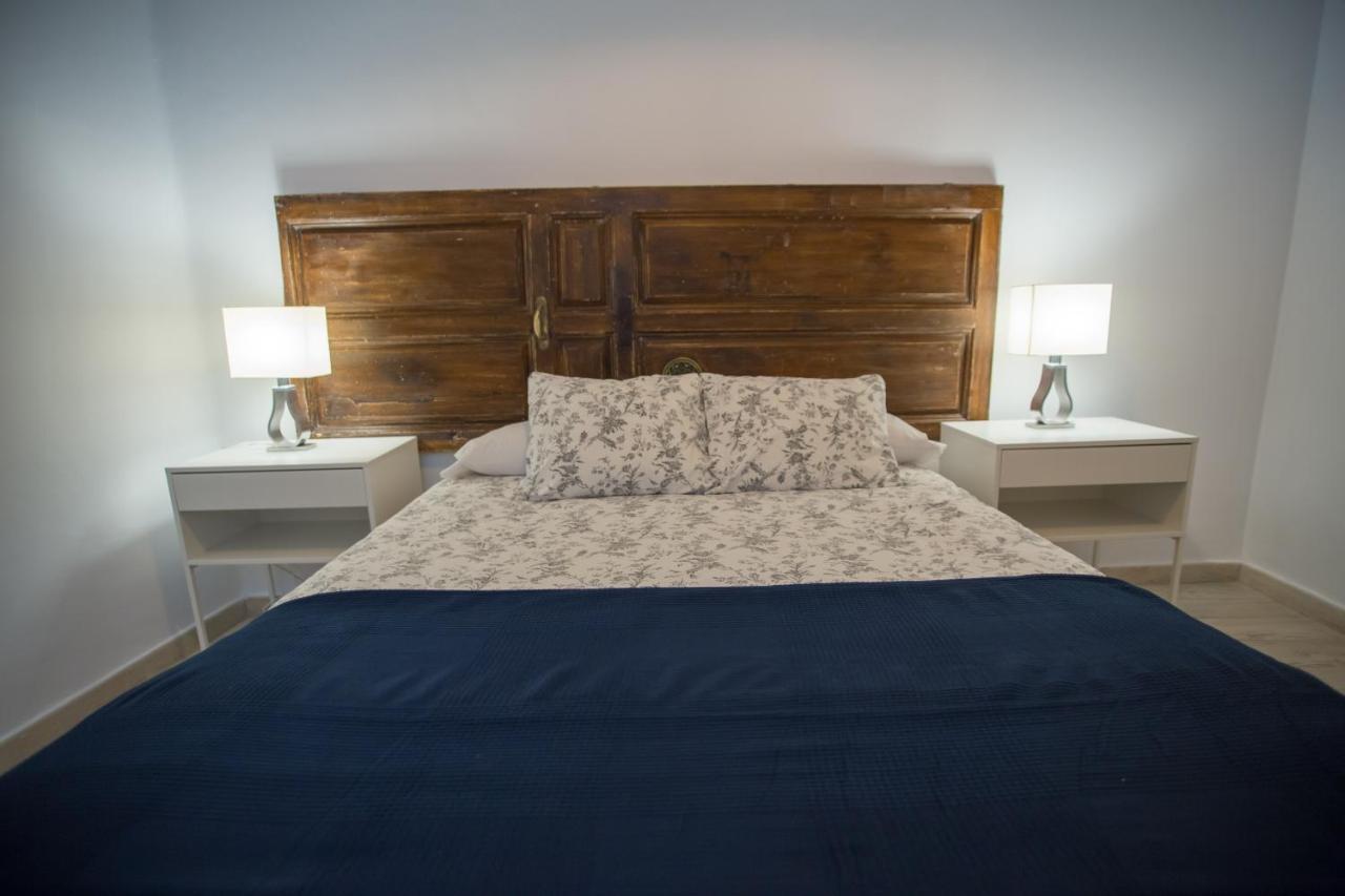Apartamentos Catedral Малага Екстер'єр фото